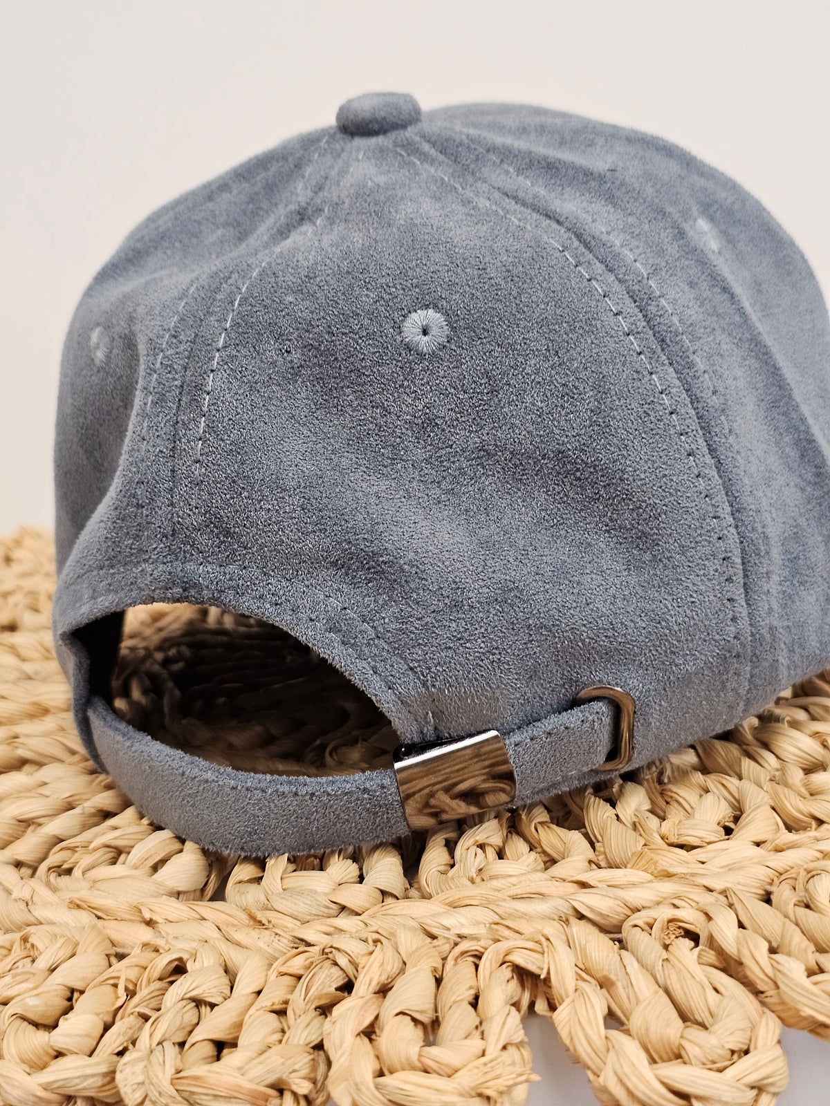 GORRA CENIZA