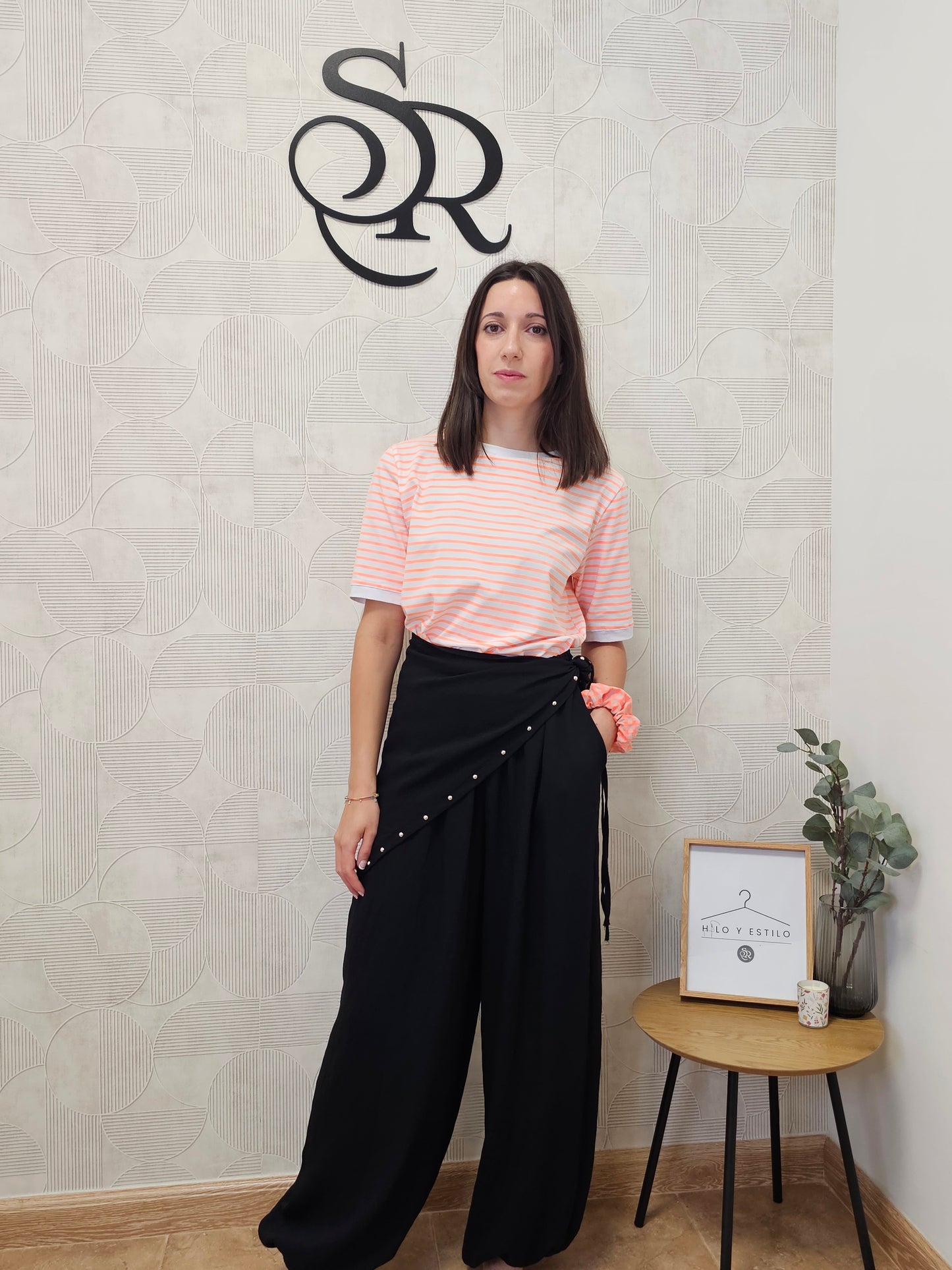 PANTALÓN TACHUELAS NEGRO